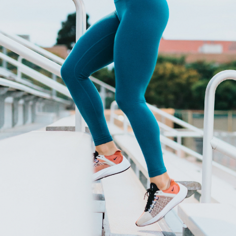 萊波亞 - 傳授膝關節運動 N 招秘笈，提升肌肉強度、預防老化，膝蓋不再卡卡！